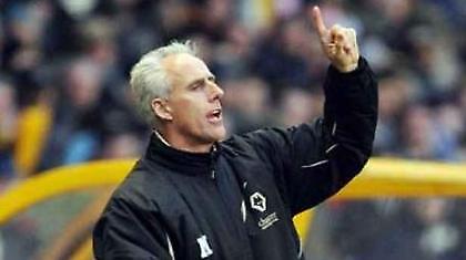 Πρόστιμο στην Γουλβς για τις «ρεζέρβες»