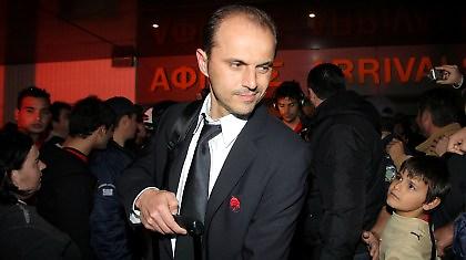 Σε αναμμένα κάρβουνα!