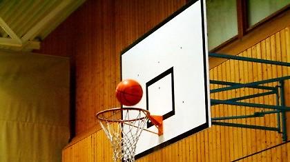 Γονάτισε, σούταρε και …το ‘βαλε (video)!