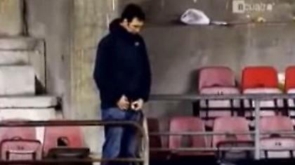 «Έκανε την ανάγκη του» πάνω στους αντίπαλους οπαδούς!