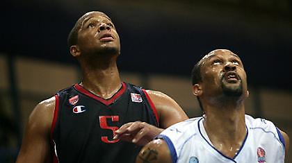 Και στo βάθος… ντέρμπι