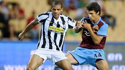 Επανεξετάζουν Μέλο στο Λονδίνο