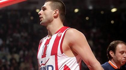 Α1: Έξω Κλέιζα, μέσα Μπουρούσης