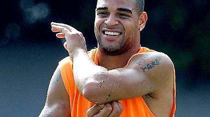 Έβγαλε νοκ άουτ πρώην σύντροφό του ο Αντριάνο!