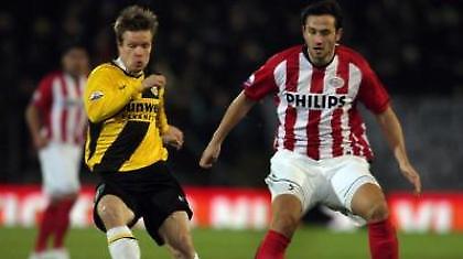 Eredivisie: Κινδυνεύει με… γκρέμισμα η Αϊντχόφεν!