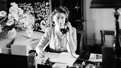 Η βασίλισσα Ελισάβετ ανακάλυψε το τηλέφωνο