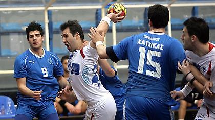 Νίκες για το δίδυμο κορυφής