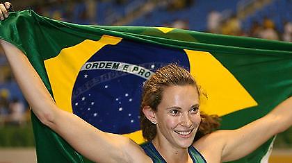 Ξαναέχασε η Ισινμπάγεβα, πρωτιά για Μούρερ