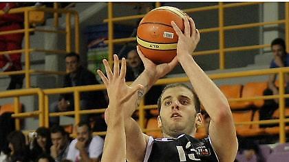 Όταν ο Παππάς μιμήθηκε τον Λεμπρόν (video)!