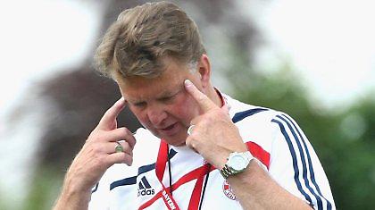 Φαν Γκαλ: «Δεν θα πόνταρα σε μας»