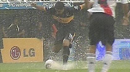 Διακοπή στο Μπόκα-Ρίβερ (video)