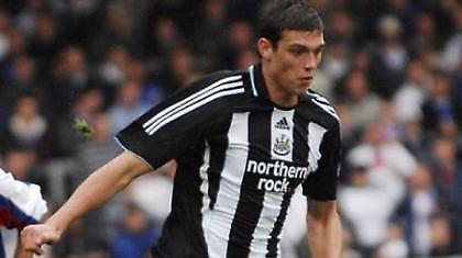 Έσπασε το σαγόνι συμπαίκτη του, λόγω sms