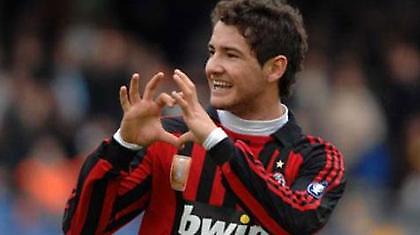 Στο «σφυρί» βγάζει τον Πάτο η Μίλαν