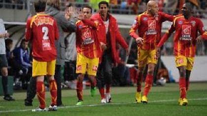 Ανατροπή και πρόκριση για Λανς