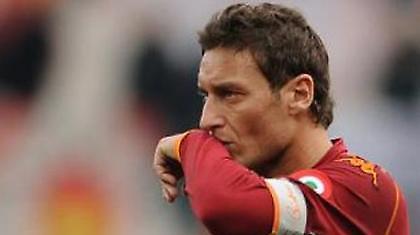 Και… «κουτσός» για τον τίτλο ο Τότι!