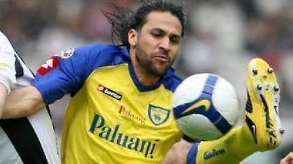 Επιμένει στα «τιμημένα γηρατειά» η Μίλαν!