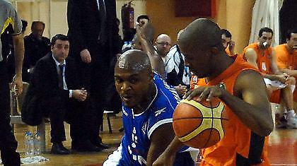 Χωρίς να ιδρώσει ο Πανελλήνιος