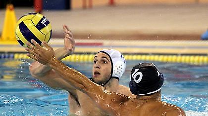 Άνετα ο Ολυμπιακός, δύσκολα ο Πανιώνιος