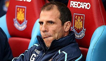 Παραμένει στη Γουέστ Χαμ ο Τζόλα