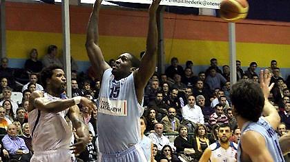 Μοντς: «Μας άξιζε η νίκη»