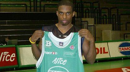 Και πάλι στα πράσινα ο Ντίξον