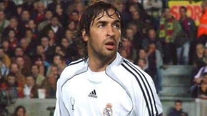 «Κοκκινίζει» ο Ραούλ