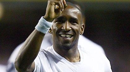 Στις επάλξεις ο Ντεφόε