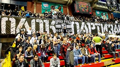 Περισσότεροι από 1.500 Σέρβοι στο Παρίσι