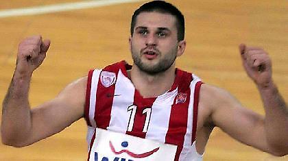 Κλέιζα: «Θέλω και τους άλλους δύο τίτλους»