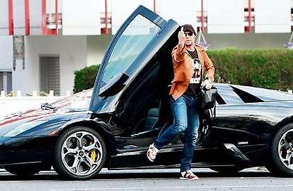 Ο… χαιρετισμός του Μανίς