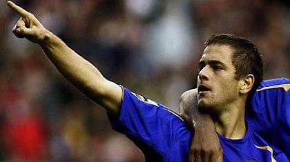 Μυθική πρόταση στον Κόουλ!