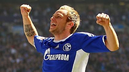 Bundesliga: Η Σάλκε επιμένει