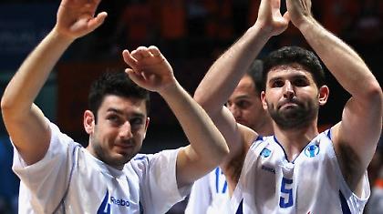 Με ψηλά το κεφάλι