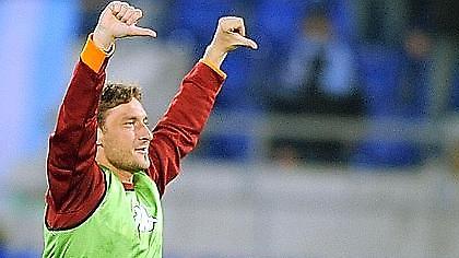 Τη γλίτωσε ο Τότι (video)