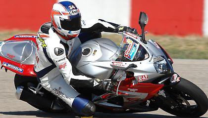 Έρχονται οι Σβαντς, Καπιρόσι και Μπαουτίστα