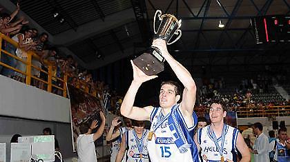 Σαρικόπουλος: «Σκέφτομαι την επιστροφή στην Ελλάδα»