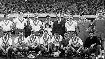 «Μιλάει» ελληνικά και βραβεύεται από τη FIFA