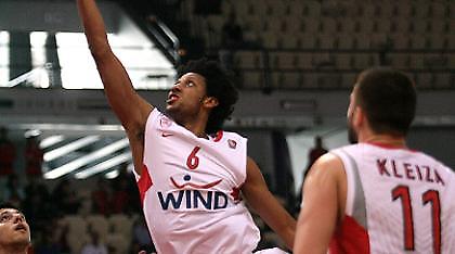 Στο ρελαντί Ολυμπιακός και ΠΑΟΚ