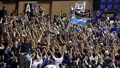 Υποδοχή ηρώων στους «νερατζούρι» (video)