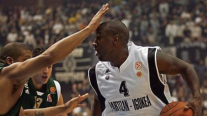 Έκλεισε στην Κάχα Λαμποράλ ο Παλάσιο