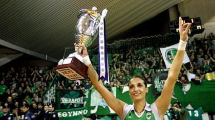 Αποχωρεί η Χατζηνίκου