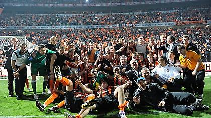 Πρωταθλήτρια η Σαχτάρ (video)