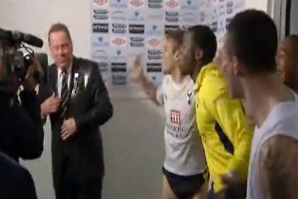 Δεν «σεβάστηκαν» ούτε τις κάμερες...! (video)