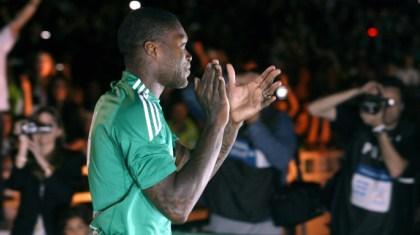 Το σκέφτεται για… γκολτζή