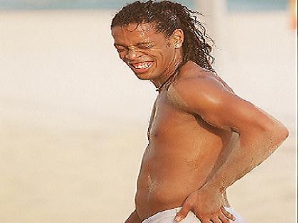 «Βολεύτηκε» με beach soccer ο Ροναλντίνιο