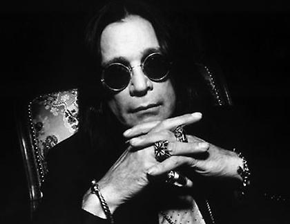 Ο Ozzy πλησιάζει