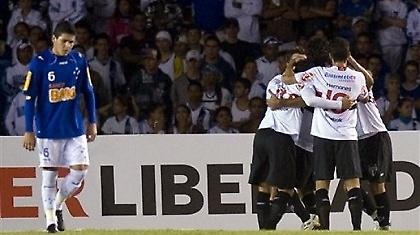 Στα ημιτελικά… χαλαρά η Σάο Πάουλο (video)