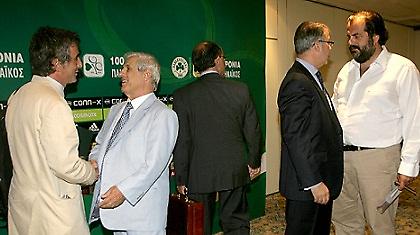 Δ.Σ… εντός κι εκτός γραφείων!