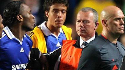 Αποχωρεί από τη διεθνή διαιτησία ο Όβρεμπο!