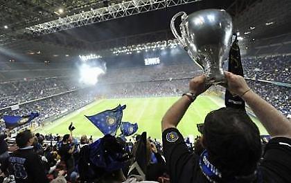 Τους βρήκε η μέρα να πανηγυρίζουν